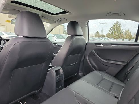 Used 2016 Volkswagen Jetta SEL w/ Lighting Package image 14
