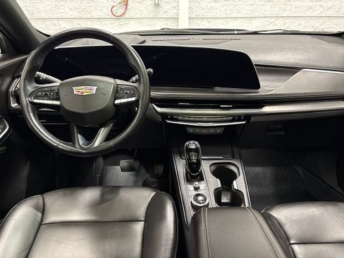 Used 2024 Cadillac XT4 Premium Luxury w/ Technology Package AWD/4WD image 12