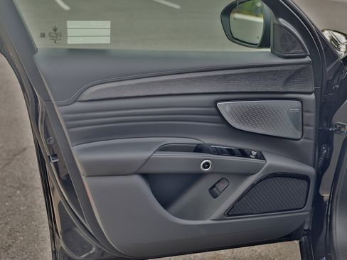 New 2024 Maserati Grecale GT image 15