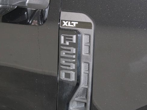 New 2026 Ford F250 XLT w/ XLT Premium Package image 13
