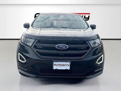 Used 2018 Ford Edge Sport w/ Technology Package AWD/4WD image 2