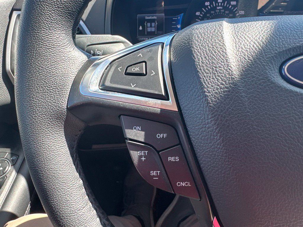 Certified 2024 Ford Edge SEL w/ Convenience Package AWD/4WD image 17