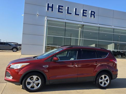 Used 2014 Ford Escape SE w/ Equipment Group 201A FWD image 3