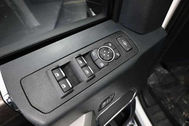 Used 2022 Ford F250 Lariat w/ Lariat Ultimate Package AWD/4WD image 14