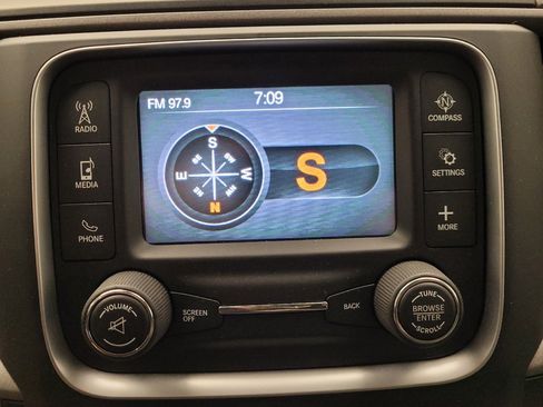 Used 2018 RAM 1500 Express w/ Express Value Package AWD/4WD image 25