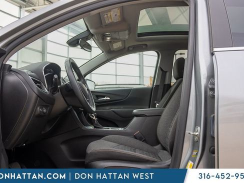 Used 2023 Chevrolet Equinox LT image 3