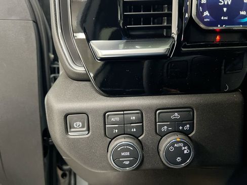 New 2026 Chevrolet Silverado 1500 LT w/ Z71 Off-Road Package image 18