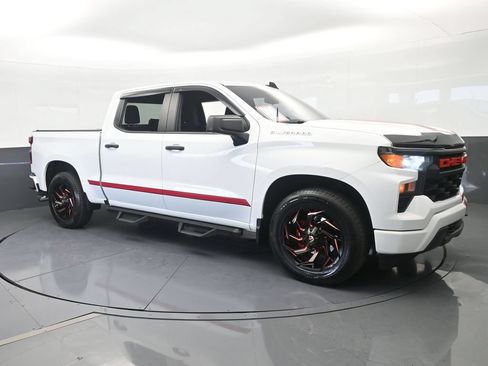Used 2023 Chevrolet Silverado 1500 Custom RWD image 8