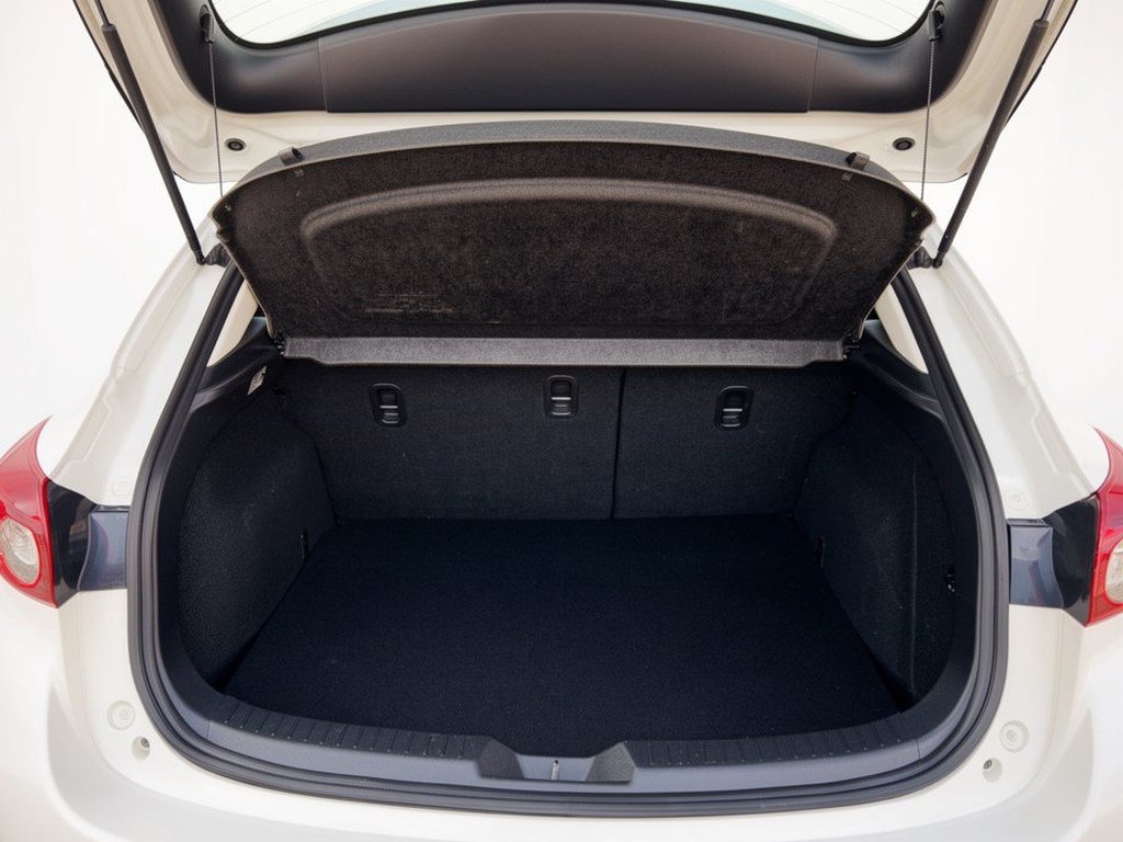 Used 2014 MAZDA MAZDA3 i Grand Touring FWD image 28