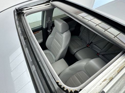 Used 2021 Honda CR-V EX-L image 14