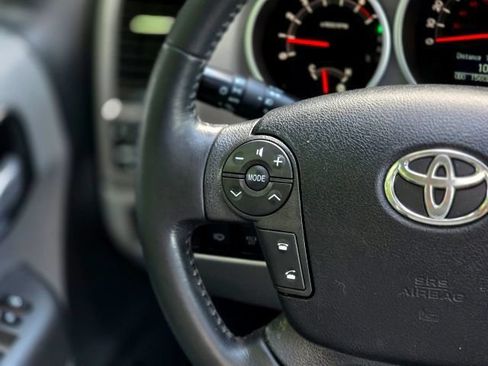 Used 2011 Toyota Sequoia Limited AWD/4WD image 20