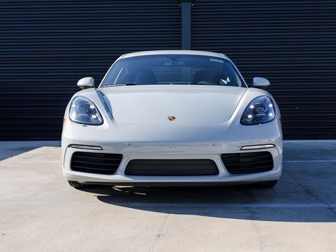 New 2025 Porsche 718 Cayman image 10