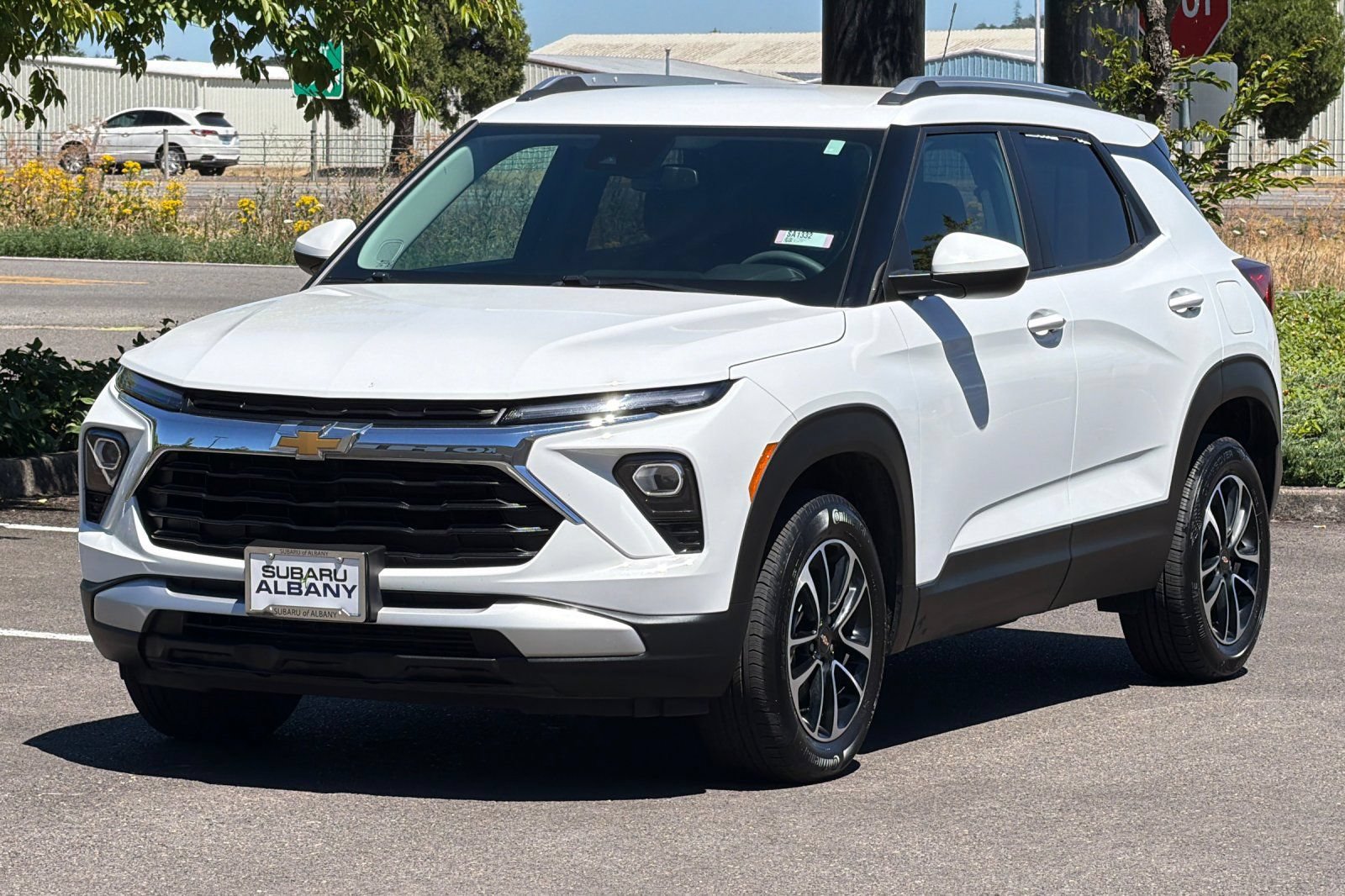 Used 2025 Chevrolet TrailBlazer LT AWD/4WD image 8
