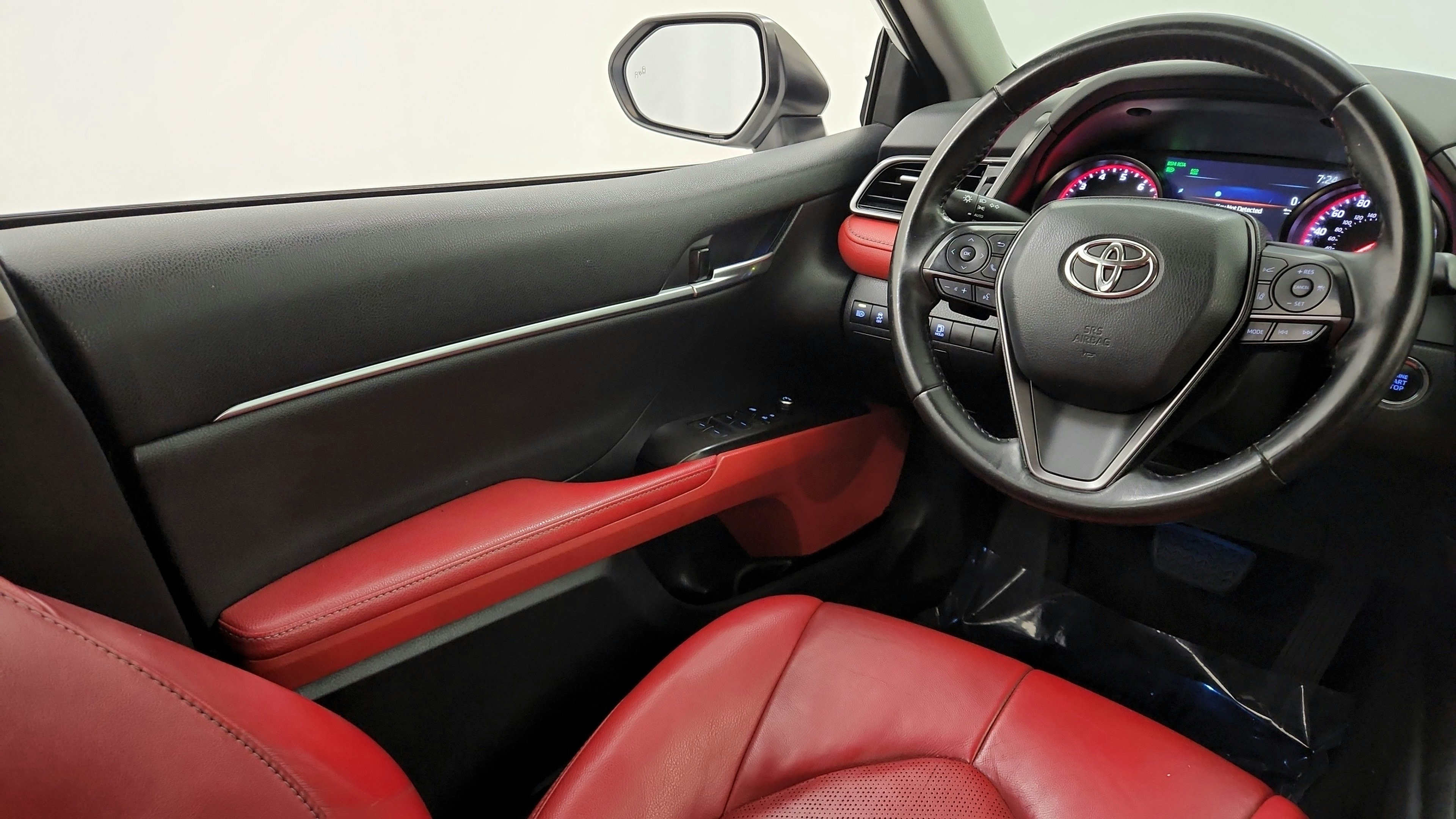 Used 2021 Toyota Camry XSE FWD image 21