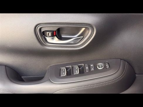 Certified 2026 Honda HR-V EX-L image 32