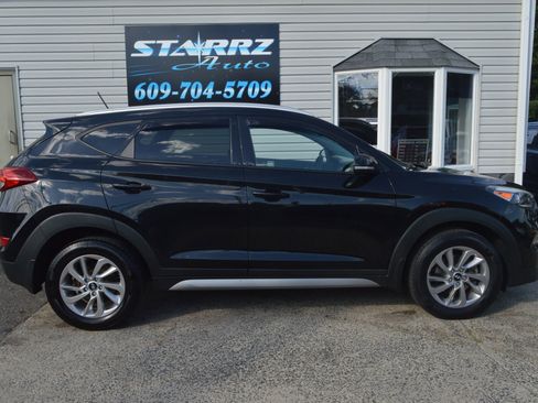 Used 2017 Hyundai Tucson Eco w/ Cargo Package AWD/4WD image 6