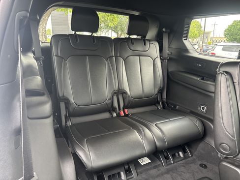Used 2024 Jeep Grand Cherokee L Limited w/ Black Appearance Package AWD/4WD image 33