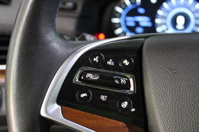 Used 2017 Cadillac Escalade ESV Premium Luxury AWD/4WD image 16