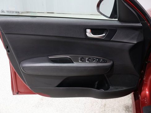 Used 2018 Kia Optima S image 13
