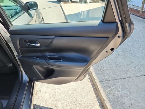 Used 2016 Nissan Altima 2.5 image 24