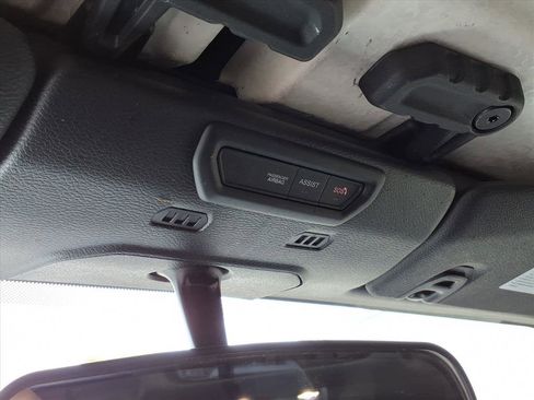 Used 2022 Jeep Gladiator Willys image 23