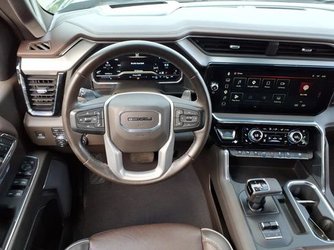 Used 2023 GMC Sierra 1500 Denali w/ Denali Reserve Package AWD/4WD image 21