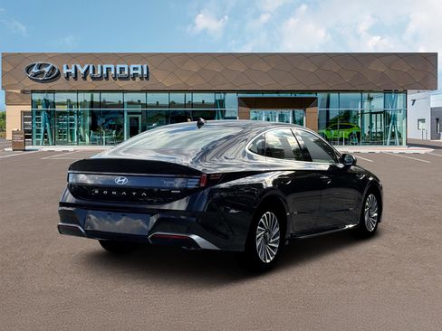 New 2026 Hyundai Sonata Limited image 7