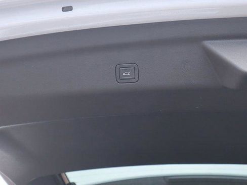 New 2026 GMC Yukon Denali w/ Sun & Power Step Package image 11