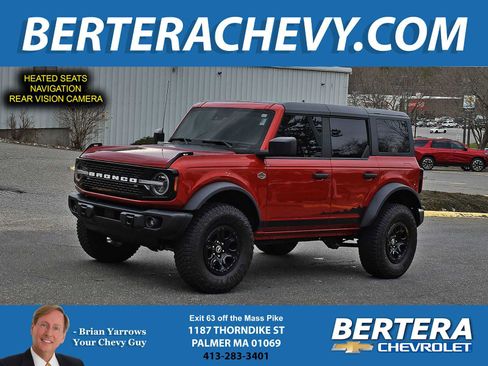Used 2023 Ford Bronco Wildtrak image 2