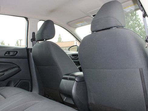 Used 2024 Nissan Altima 2.5 S FWD image 13