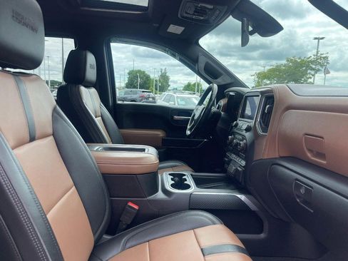 Used 2019 Chevrolet Silverado 1500 High Country image 13