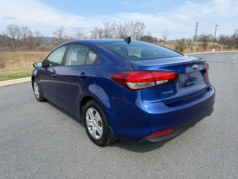 Used 2017 Kia Forte LX image 6