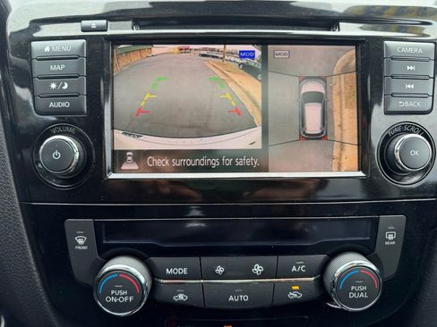 Used 2018 Nissan Rogue SL w/ Premium Package FWD image 27