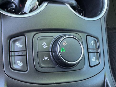 Used 2020 GMC Terrain SLE w/ Driver Convenience Package image 30