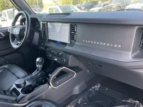 Certified 2025 Ford Bronco Badlands image 37