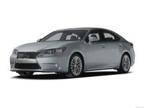 Used 2013 Lexus ES 300h image 1