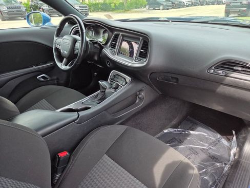 Used 2022 Dodge Challenger GT w/ Driver Convenience Group RWD image 14