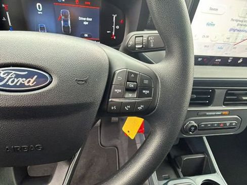 New 2025 Ford Maverick XL image 28