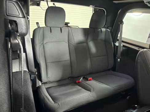 Used 2021 Jeep Wrangler Sport image 21