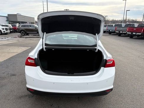 Used 2024 Chevrolet Malibu LT image 30