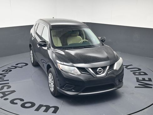 Used 2015 Nissan Rogue S w/ S Family Package image 33