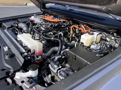 Certified 2024 Toyota Land Cruiser image 39