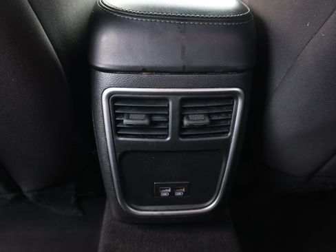 Used 2020 Dodge Charger SXT RWD image 15