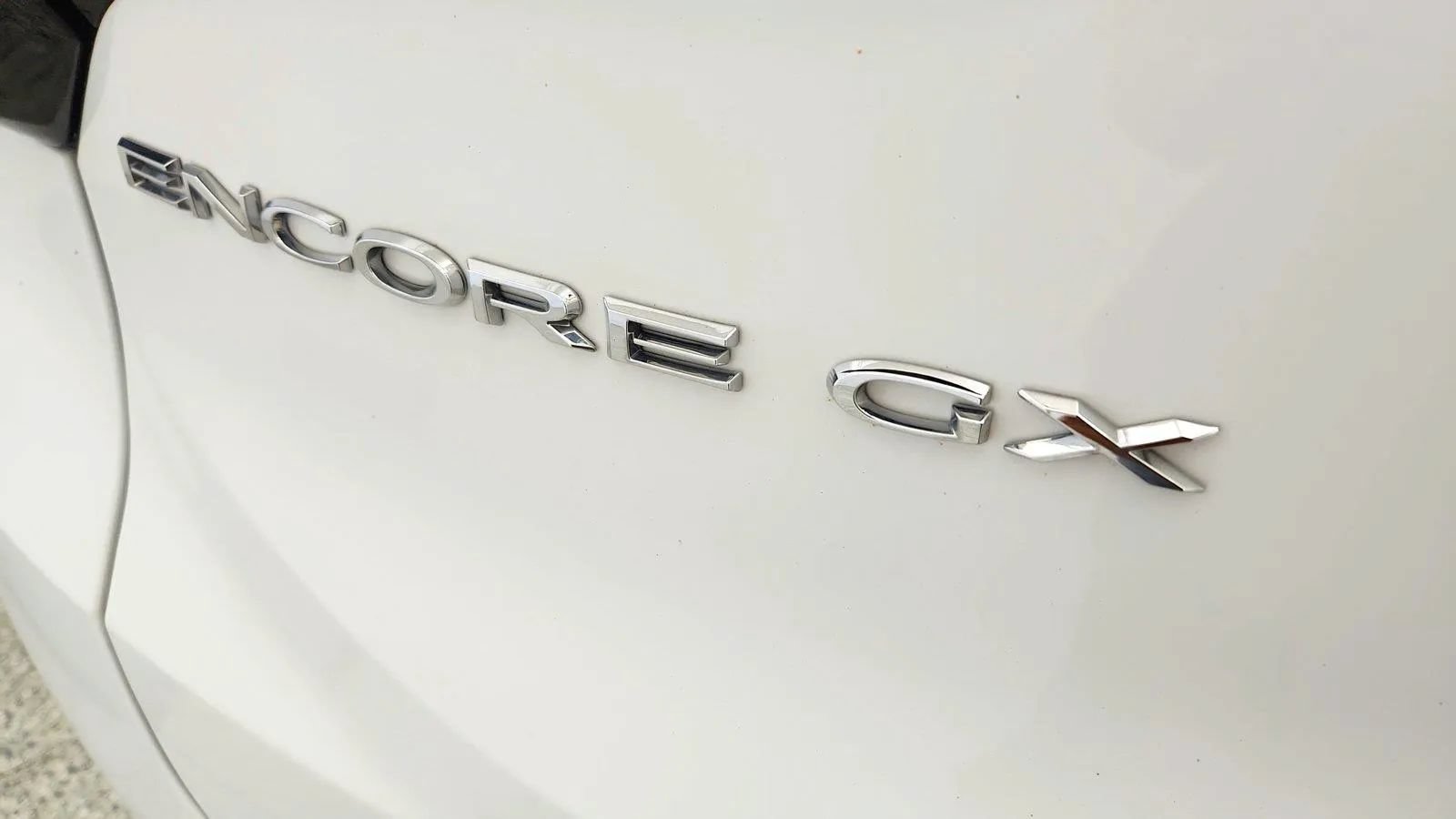 Used 2021 Buick Encore GX Select FWD image 17