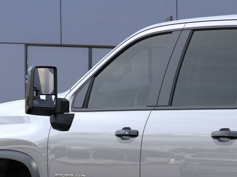 New 2026 Chevrolet Silverado 2500 ZR2 AWD/4WD image 12