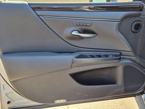Used 2019 Lexus ES 350 w/ Premium Package FWD image 10
