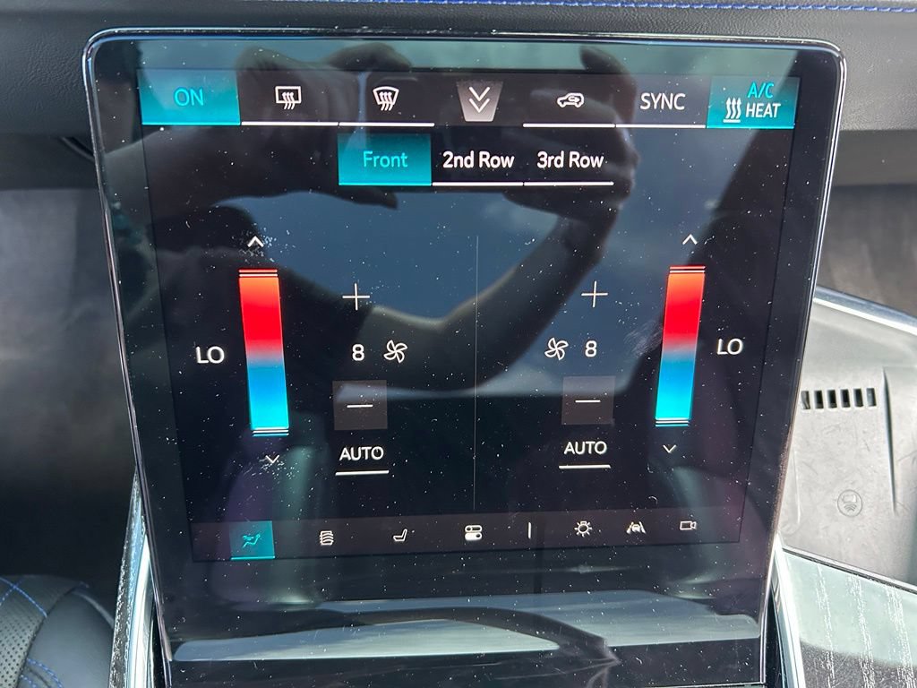 Used 2025 Cadillac Escalade IQ Sport 1 AWD/4WD image 36