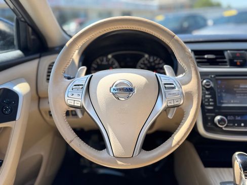 Used 2016 Nissan Altima 3.5 SL image 14