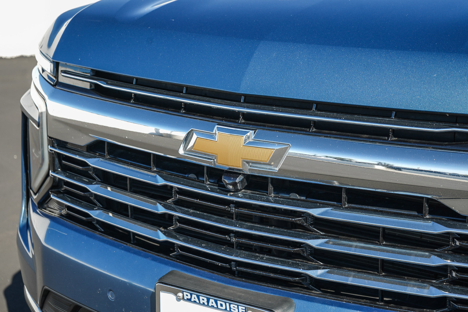 Used 2025 Chevrolet Suburban LT AWD/4WD image 9