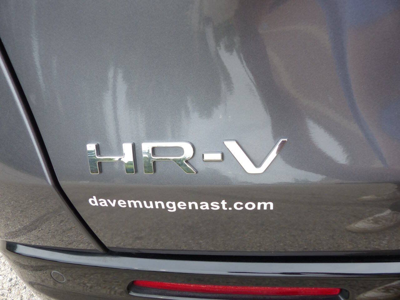 Used 2024 Honda HR-V EX-L image 9